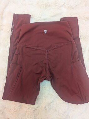Gym reapers maroon pocket leggings